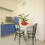 Paradise 4*