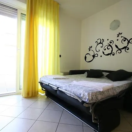 Aparthotel Paradise 4*