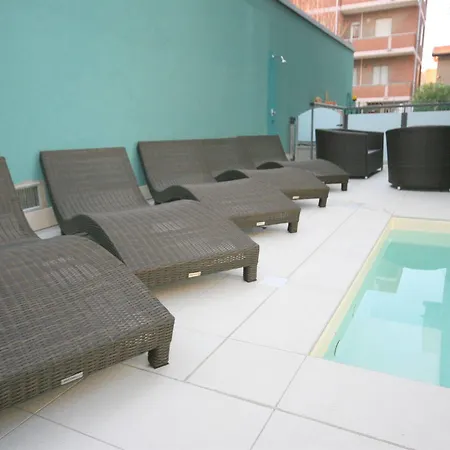 Paradise 3* Римини