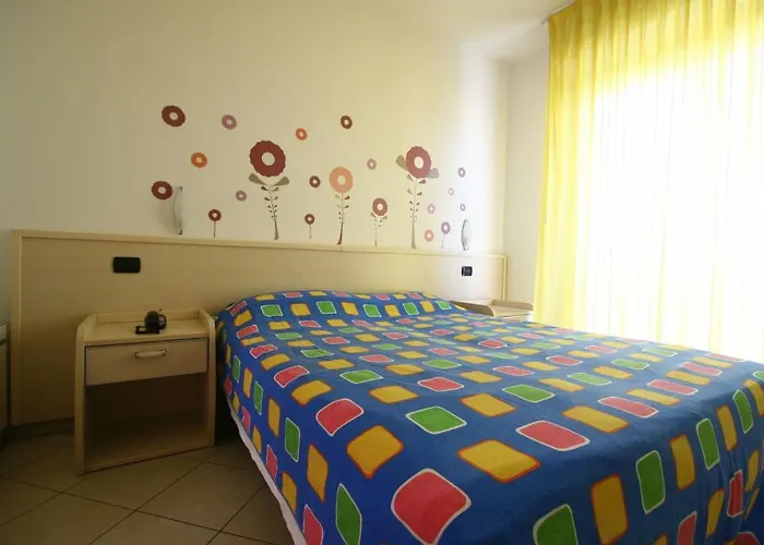 Paradise Apartmanhotel 4*