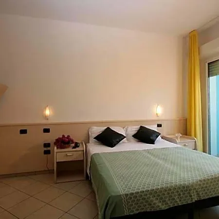 Paradise Aparthotel Rimini
