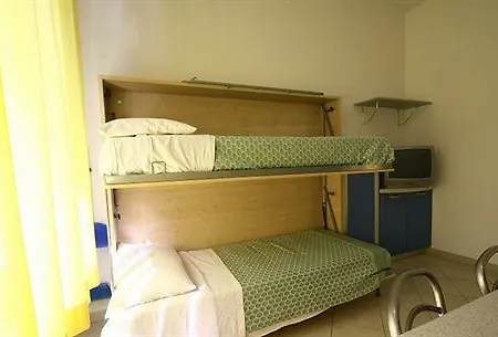 海滩天堂住宅酒店 3* 里米尼