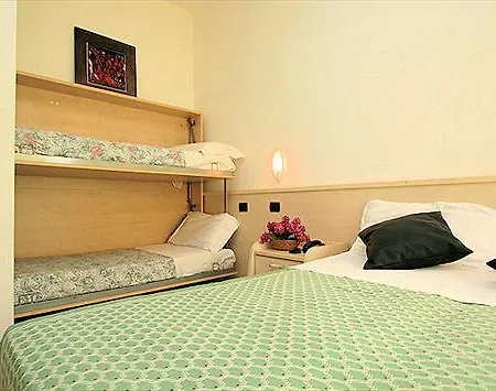 海滩天堂住宅酒店 3*