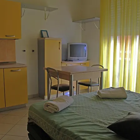 Lejlighedshotel Paradise 4*