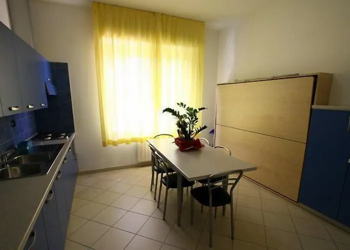 Aparthotel Paradise 4*