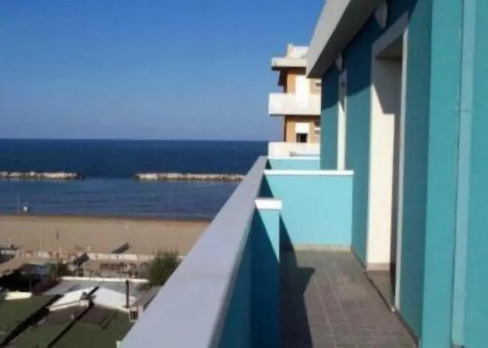 Paradise شقة فندقية ريميني