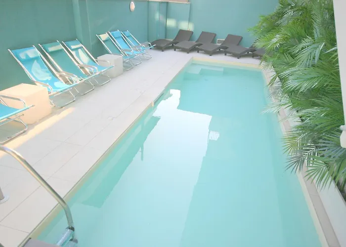 Paradise Lägenhetshotell 4*