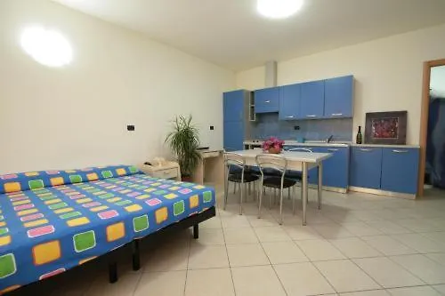 Paradise ريميني